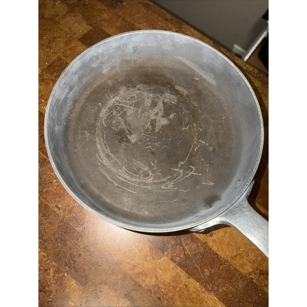 Magnalite GHC 10 Inch Skillet USA Cast Aluminum Fry Pan Stovetop Flat Bottom VTG